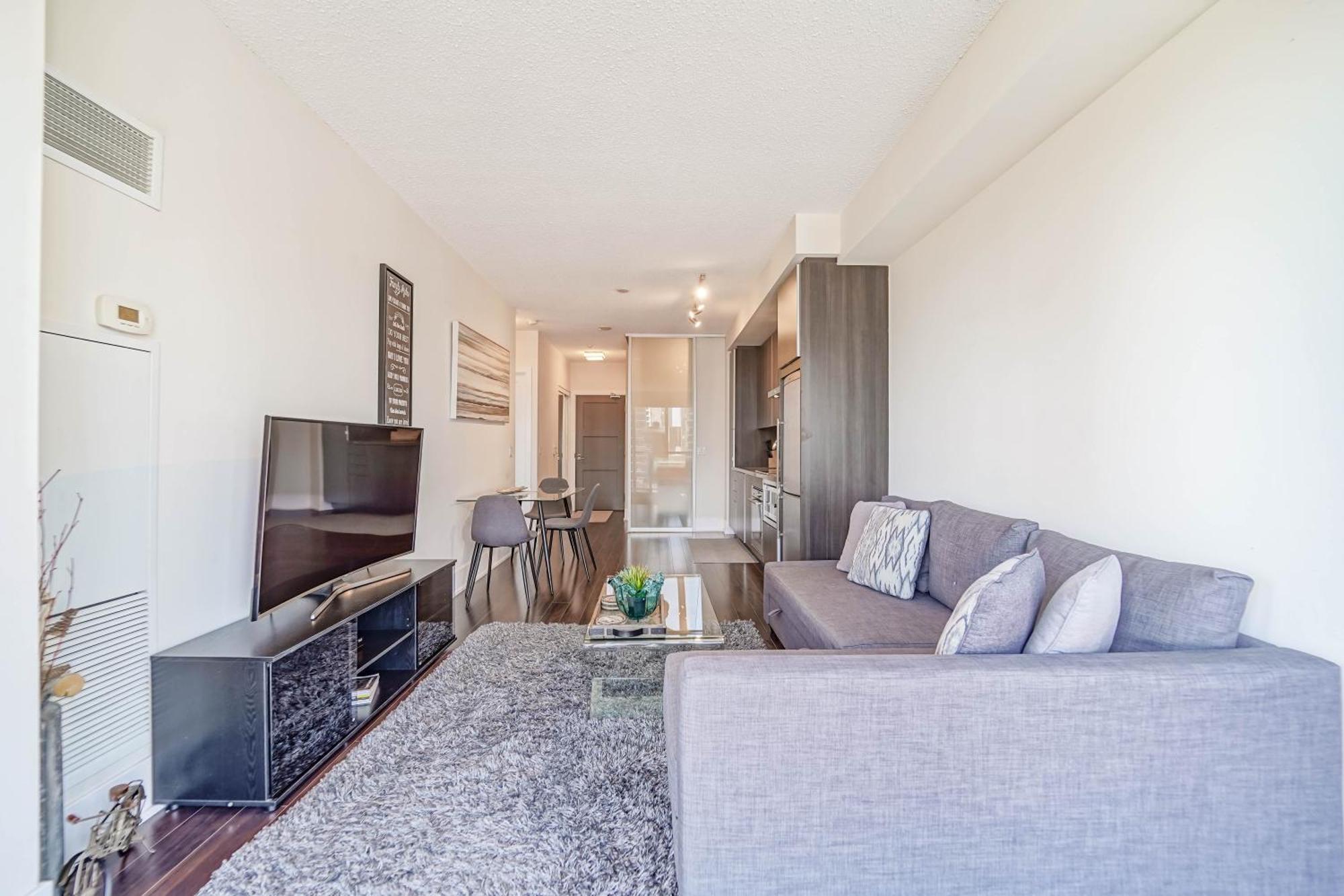 Chol Furnished Suites Heart Of Downtown Toronto, 2 Beds, Free Parking, Cn Tower View Экстерьер фото