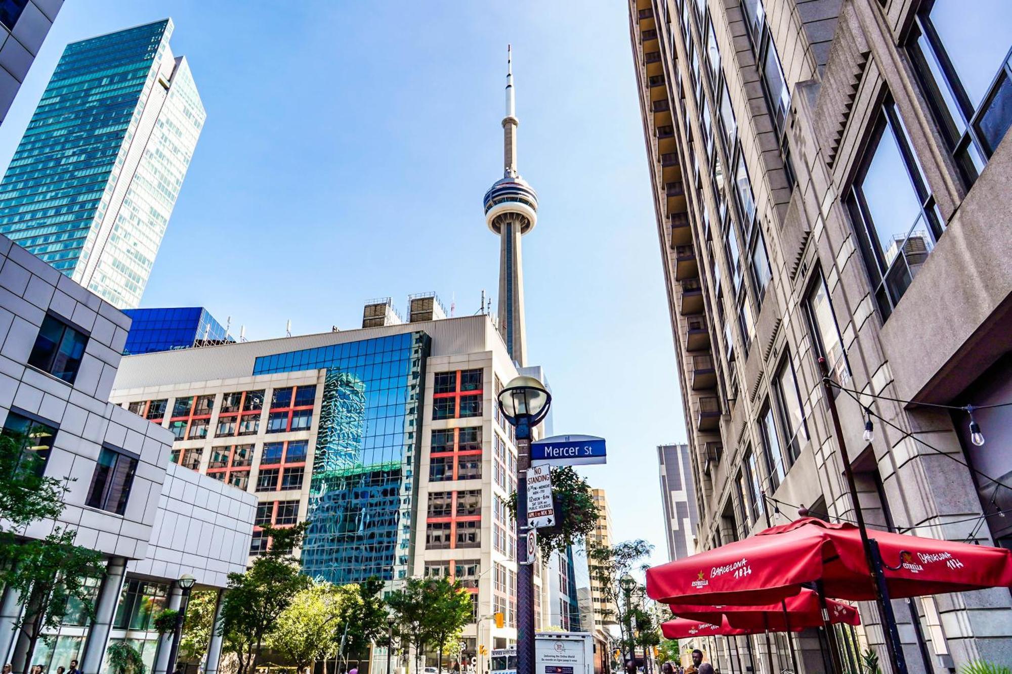 Chol Furnished Suites Heart Of Downtown Toronto, 2 Beds, Free Parking, Cn Tower View Экстерьер фото