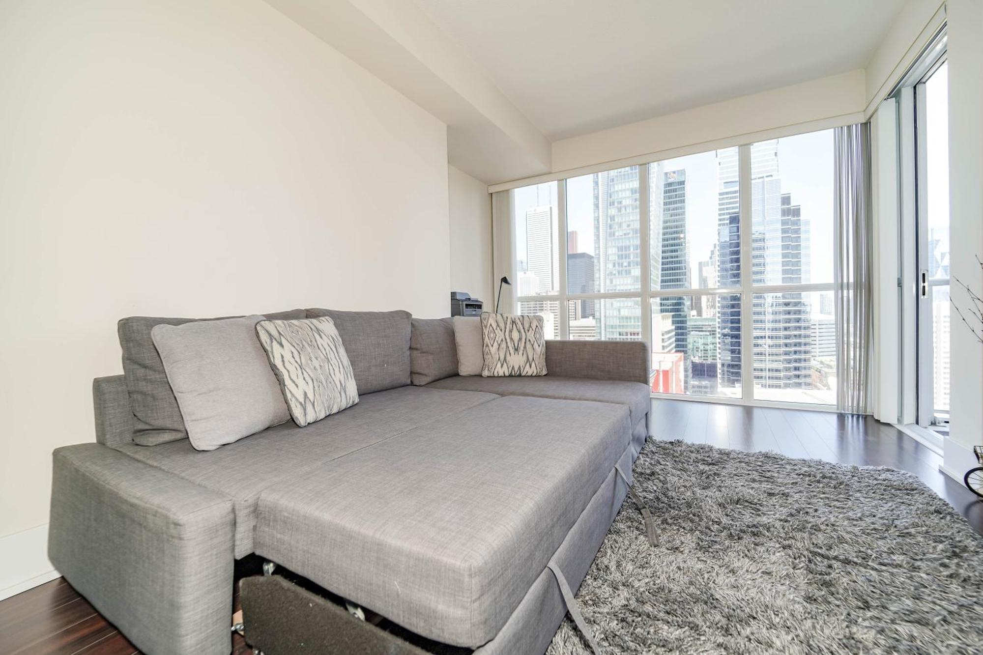 Chol Furnished Suites Heart Of Downtown Toronto, 2 Beds, Free Parking, Cn Tower View Экстерьер фото