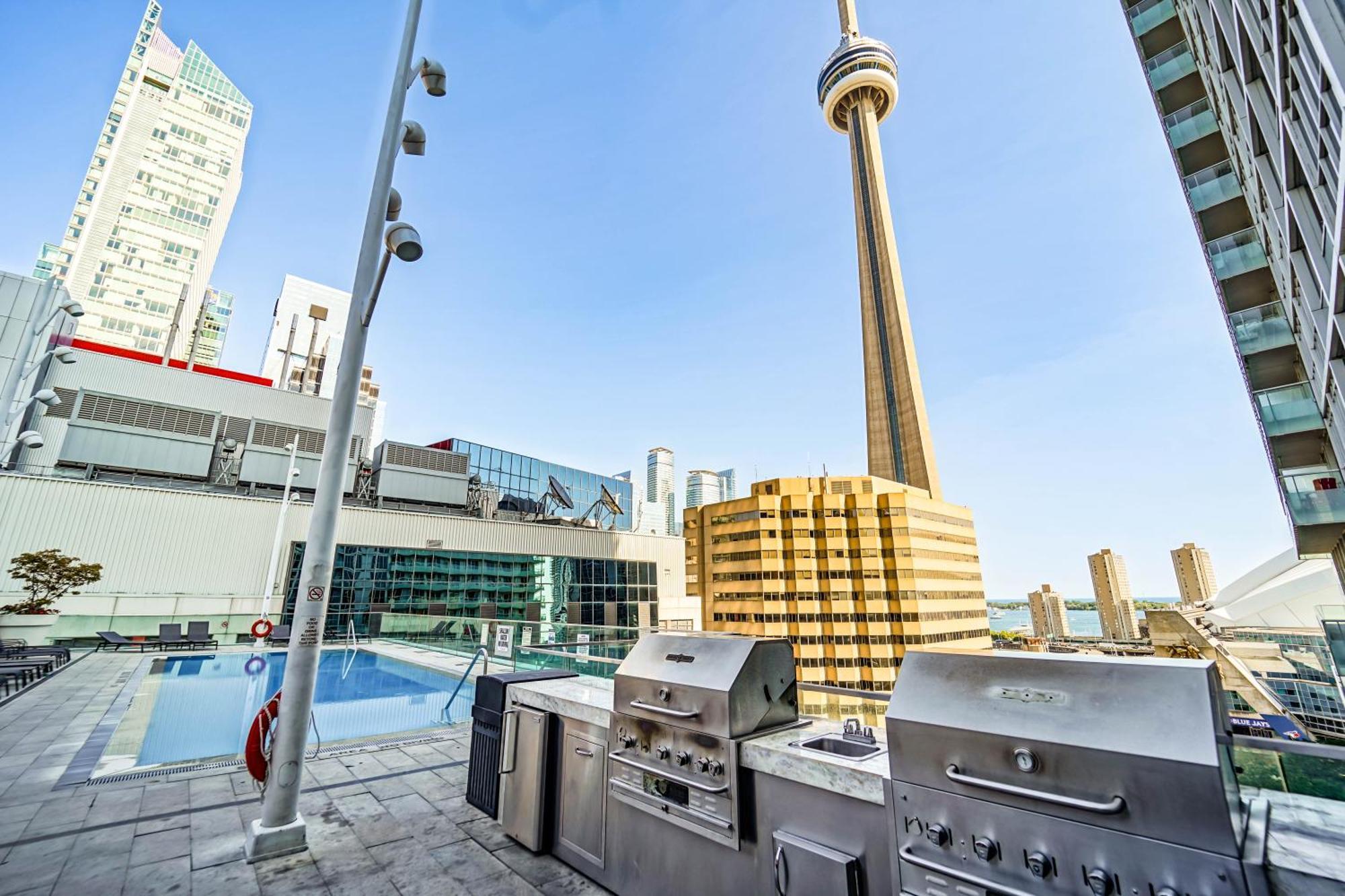 Chol Furnished Suites Heart Of Downtown Toronto, 2 Beds, Free Parking, Cn Tower View Экстерьер фото