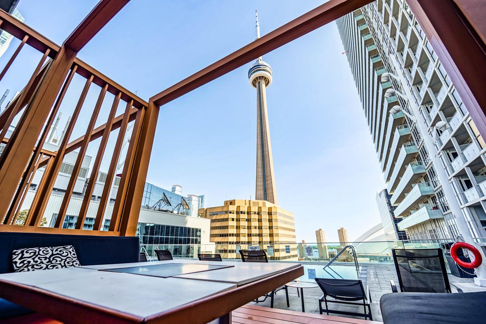 Chol Furnished Suites Heart Of Downtown Toronto, 2 Beds, Free Parking, Cn Tower View Экстерьер фото