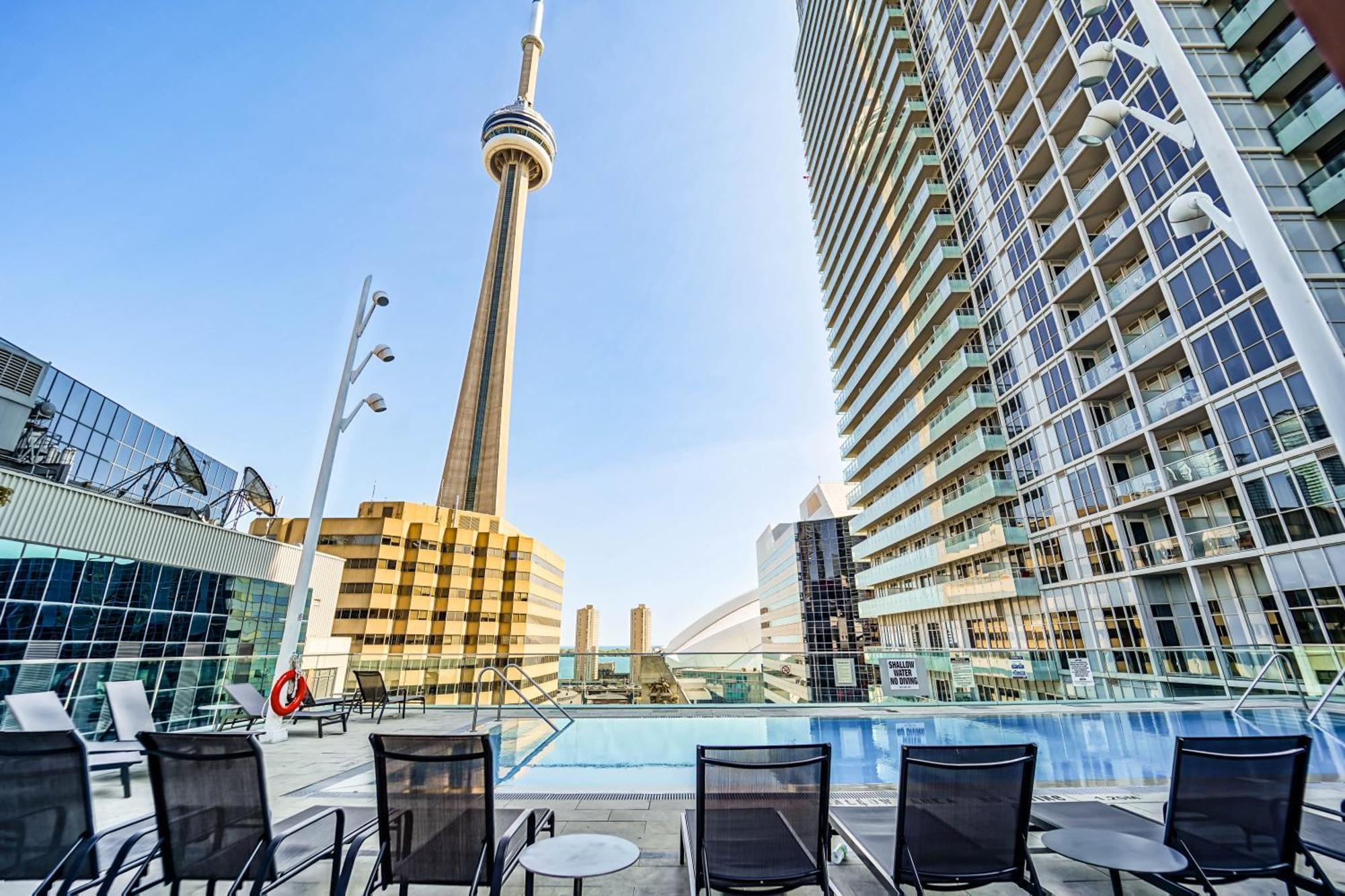 Chol Furnished Suites Heart Of Downtown Toronto, 2 Beds, Free Parking, Cn Tower View Экстерьер фото