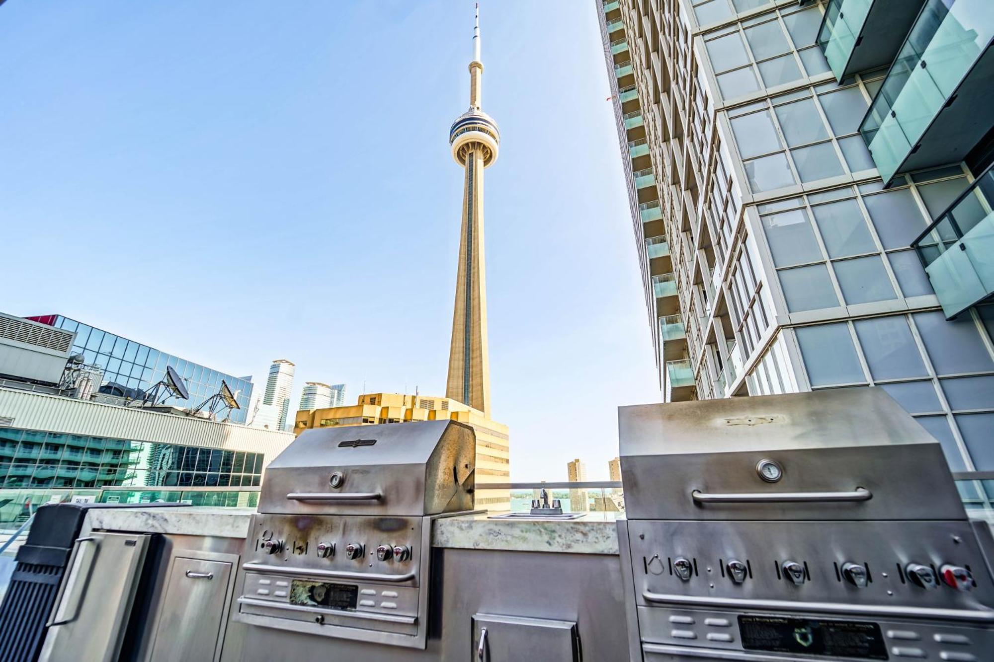 Chol Furnished Suites Heart Of Downtown Toronto, 2 Beds, Free Parking, Cn Tower View Экстерьер фото